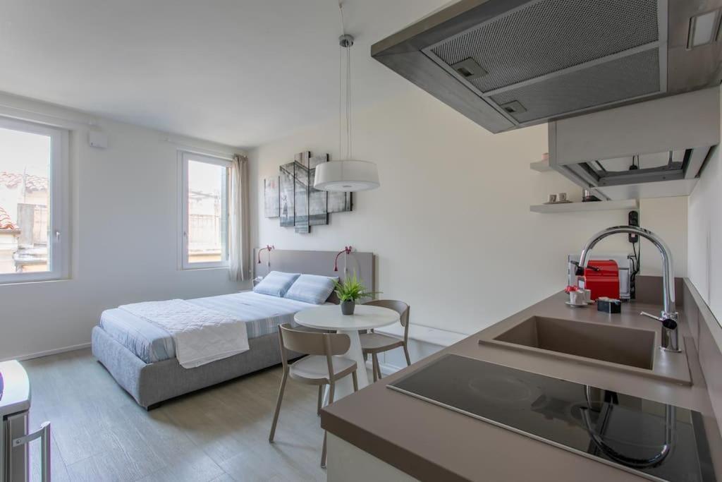 Residenza Subitosanto - Appartamento 5B "Giotto" Padova Bagian luar foto